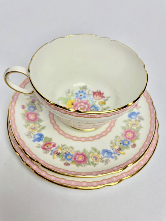 Shelley Fine Bone China Pompadour 13516 Trio