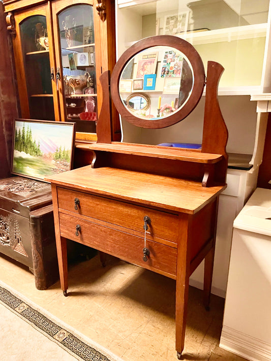 Lovely Edwardian Oak Dressing Table