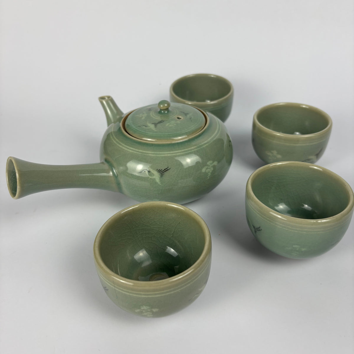 Korean celadon tea set detail