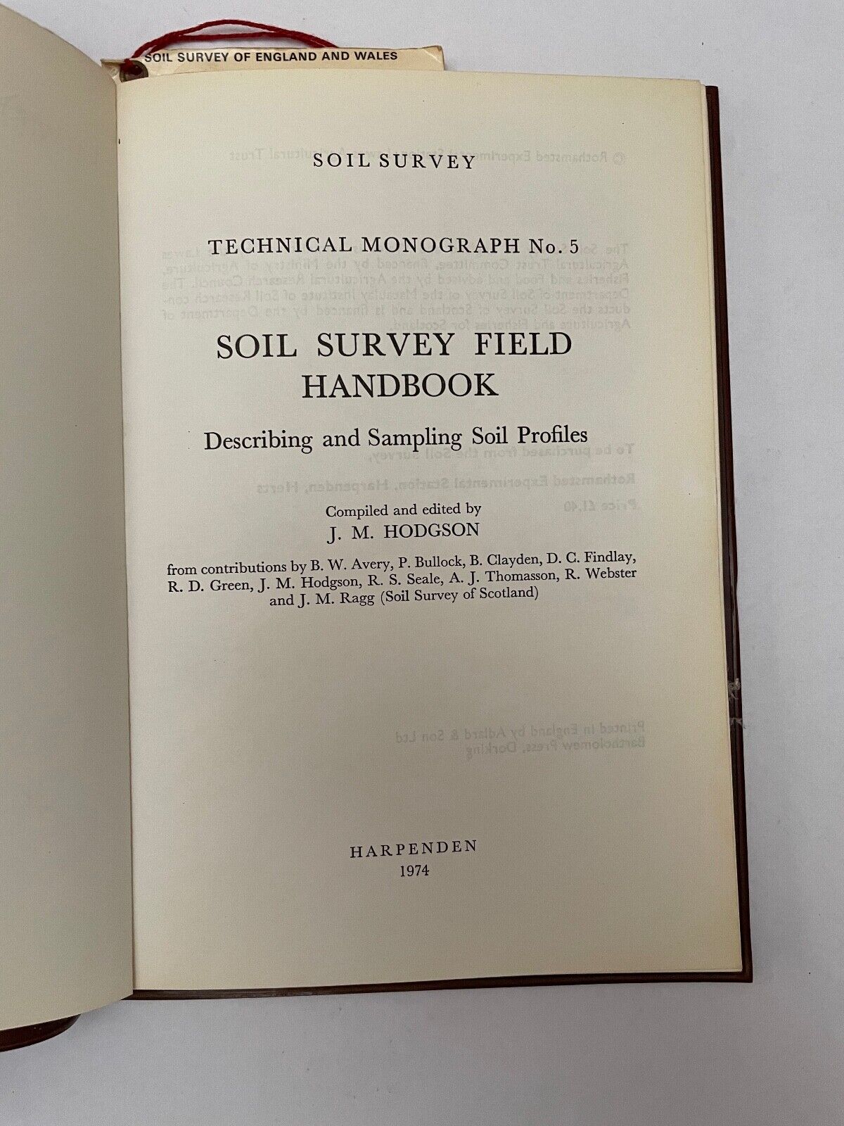 Soil survey field handbook: Describing and sampling soil profiles (Technical mon