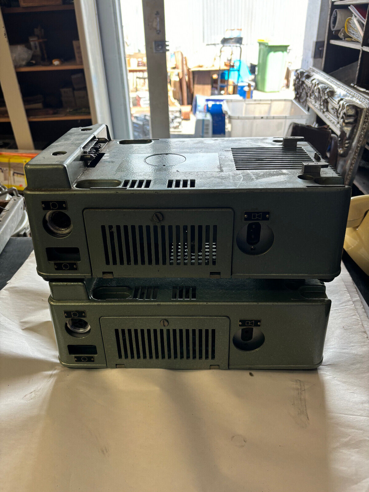 Pair of Siemens Smf V 4b Valve Amplifiers