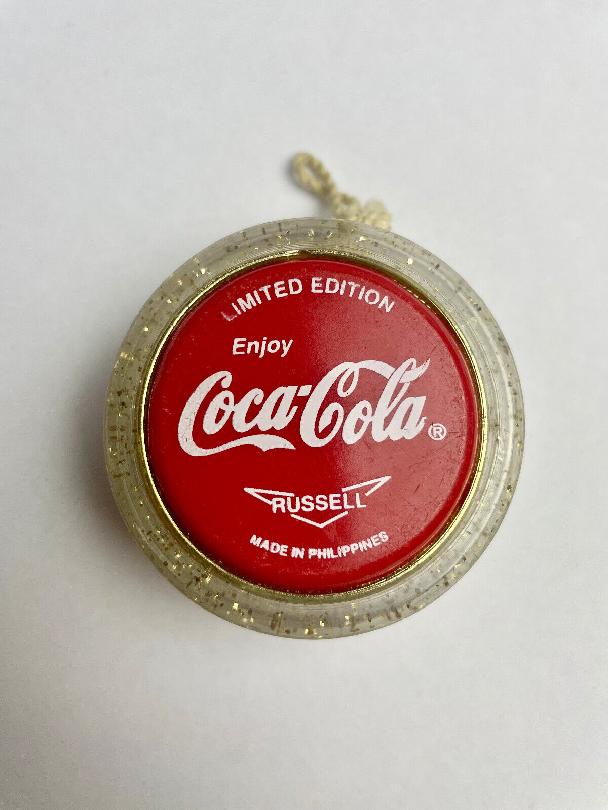 Vintage Russell Coca Cola Limited Edition gold glitter Yo-Yo