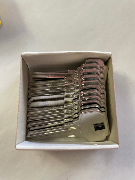 Edmonds C454 blank keys x 11 off original hardware Australia
