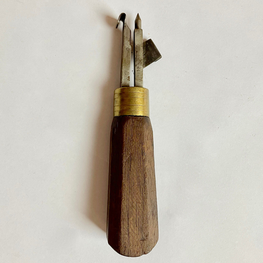 Vintage 7" Timber Scribe with Beech Handle