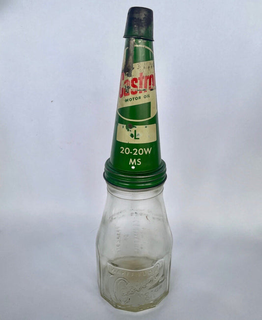Castrol Wakefield embossed 1 pint oil bottle with tin pourer & dust cover